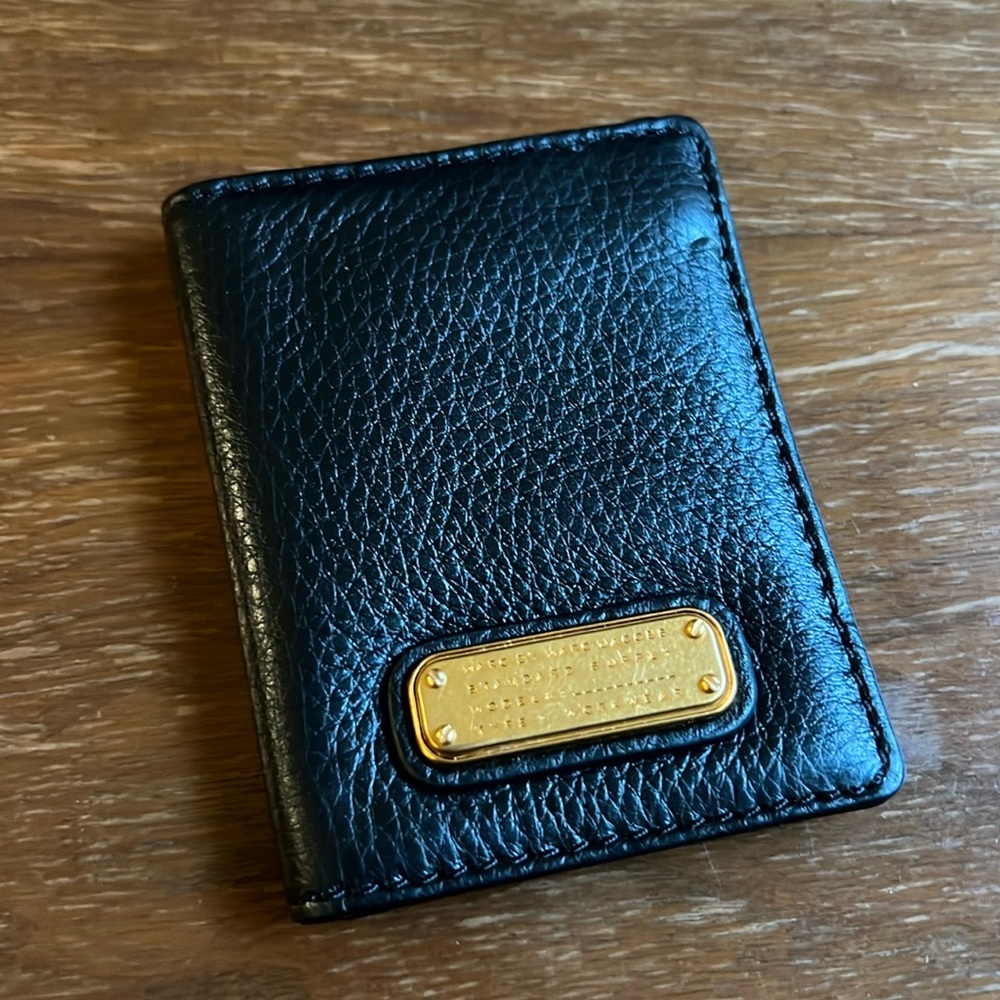 Marc by Marc Jacobs Black Mini Leather Card Holder Bifold w Gold Tag